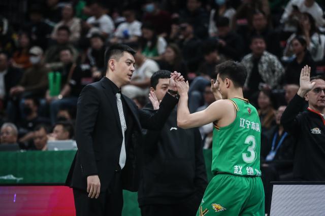 开云体育-【观察】杨鸣归来收获开门红 辽篮只等郭艾伦回归