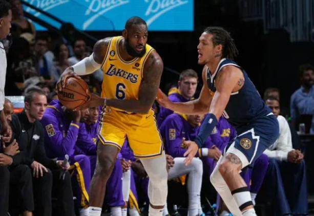 开云-湖人首胜遥遥无期 詹姆斯：我们必须要命中投篮